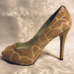 Nine West beige platform pumps 6.5